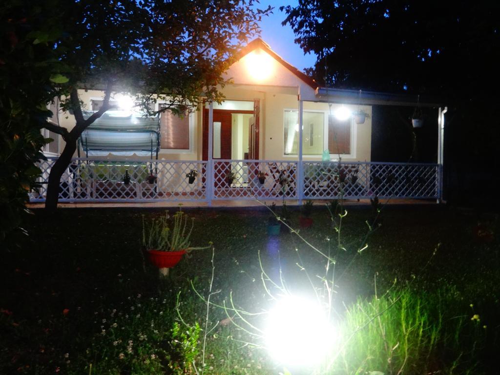 Karali Apartments Лагадин Экстерьер фото